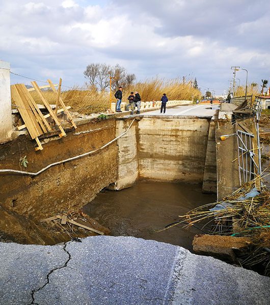 Defekte Brücke bei Platanias