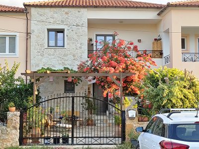 Vorderseite des Hauses