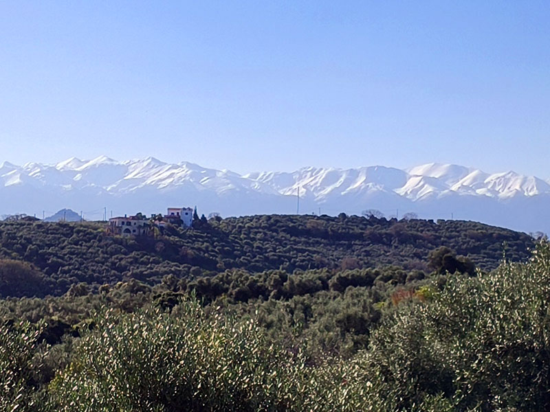 Blick auf die Ausläufer der Lefka Ori am Morgen