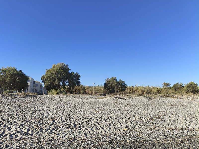 Am Strand von Pirgos Psilonerou